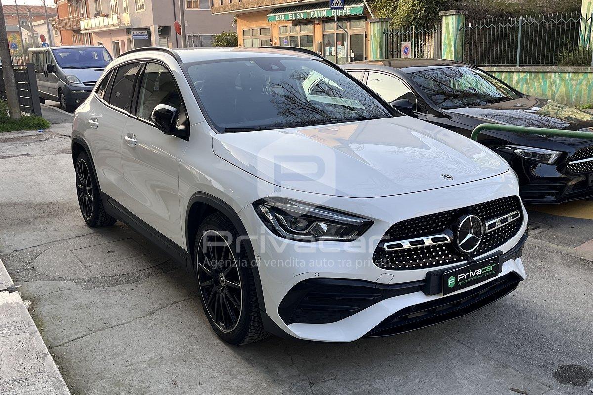 MERCEDES GLA 200 d Automatic Premium