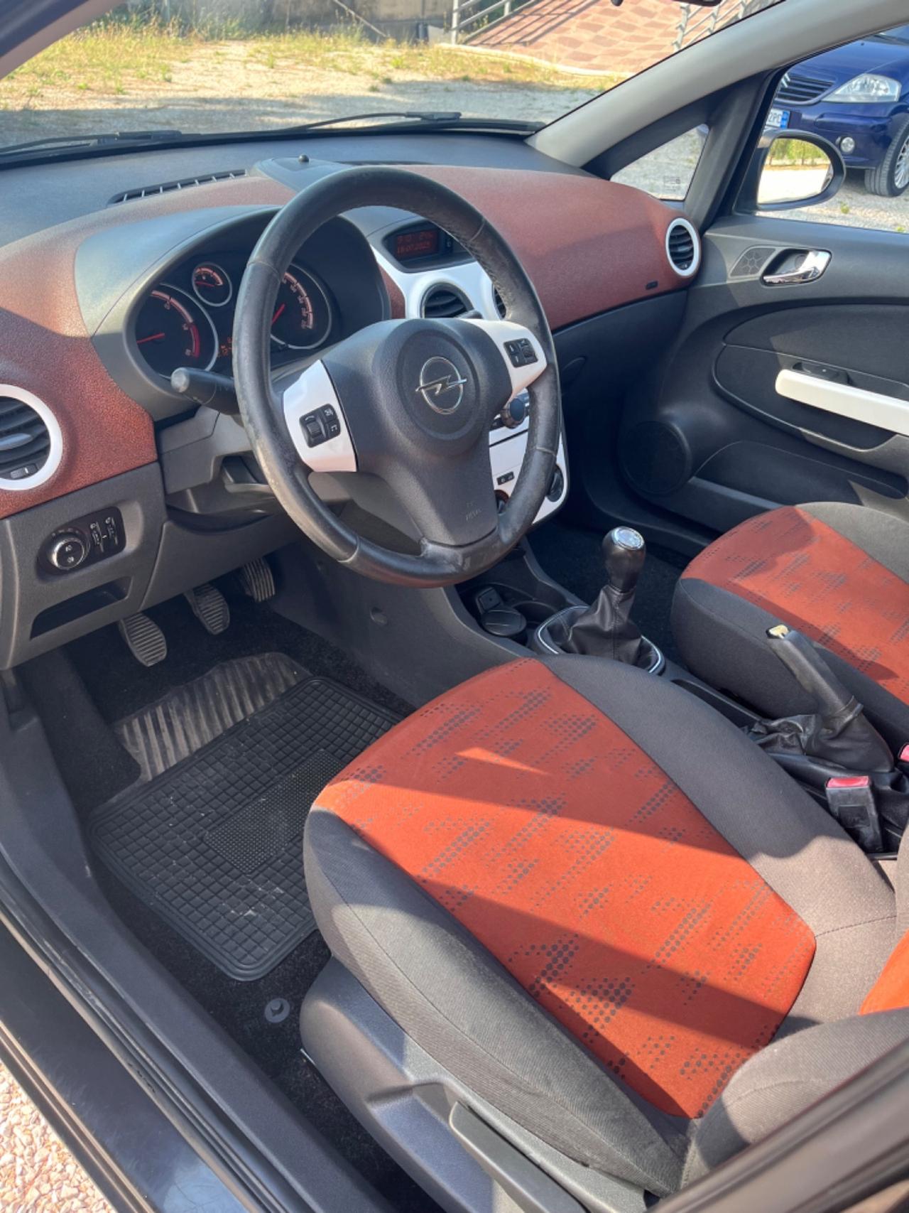 Opel Corsa 1.3 multijet 2013 PERFETTA