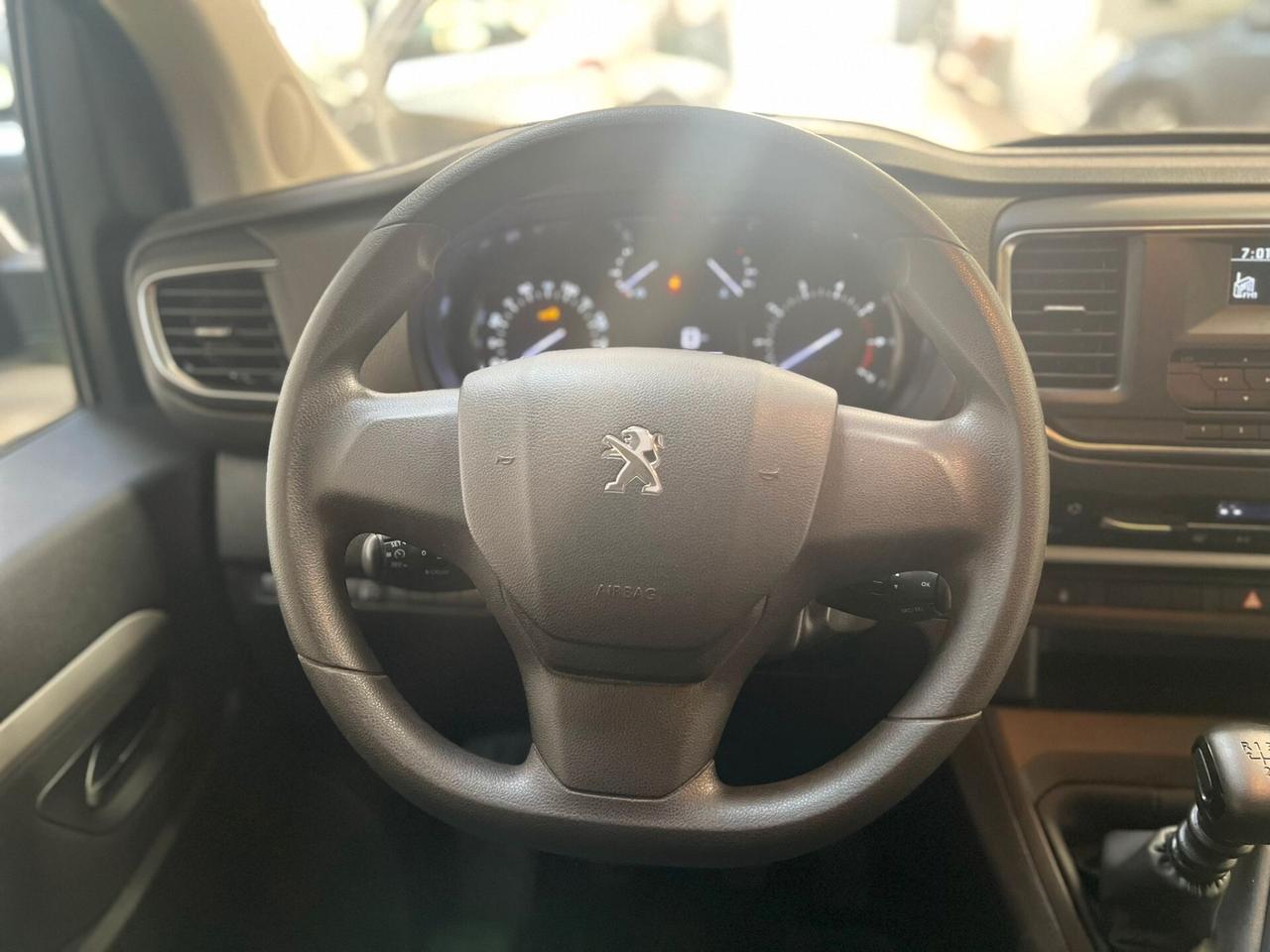 Peugeot Traveller BlueHDi 120 S&S Standard Business