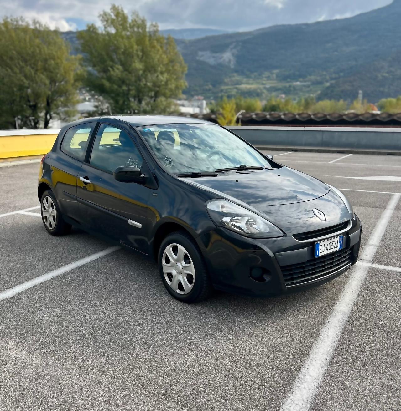 Renault Clio 1.2 Edizione Live! Neopatentati