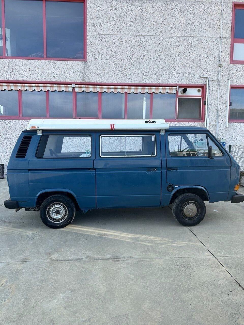 Volkswagen T3 MULTIVAN - 6 POSTI