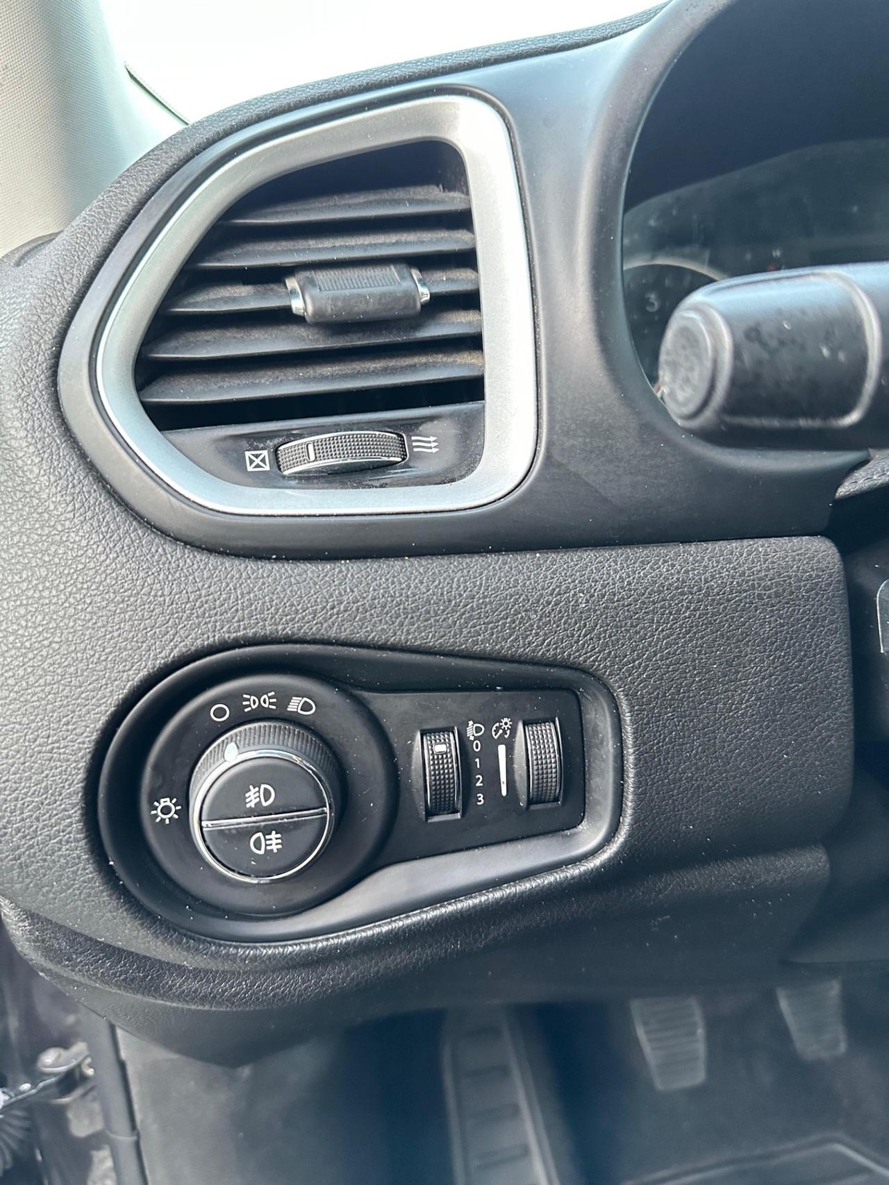 Jeep Renegade 1.6 Mjt 120 CV Longitude