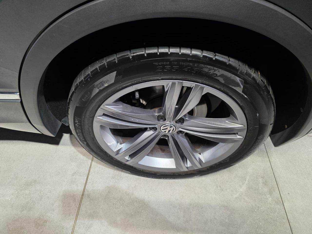 Volkswagen Tiguan 2.0 TDI SCR DSG 4MOTION Advanced BMT