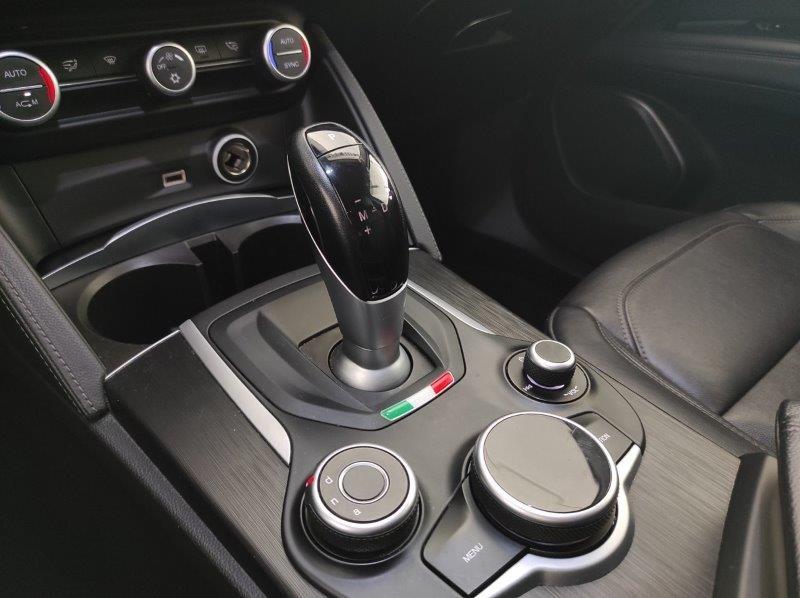 ALFA ROMEO Stelvio - Stelvio 2.2 Turbodiesel 210 CV AT8 Q4 Super