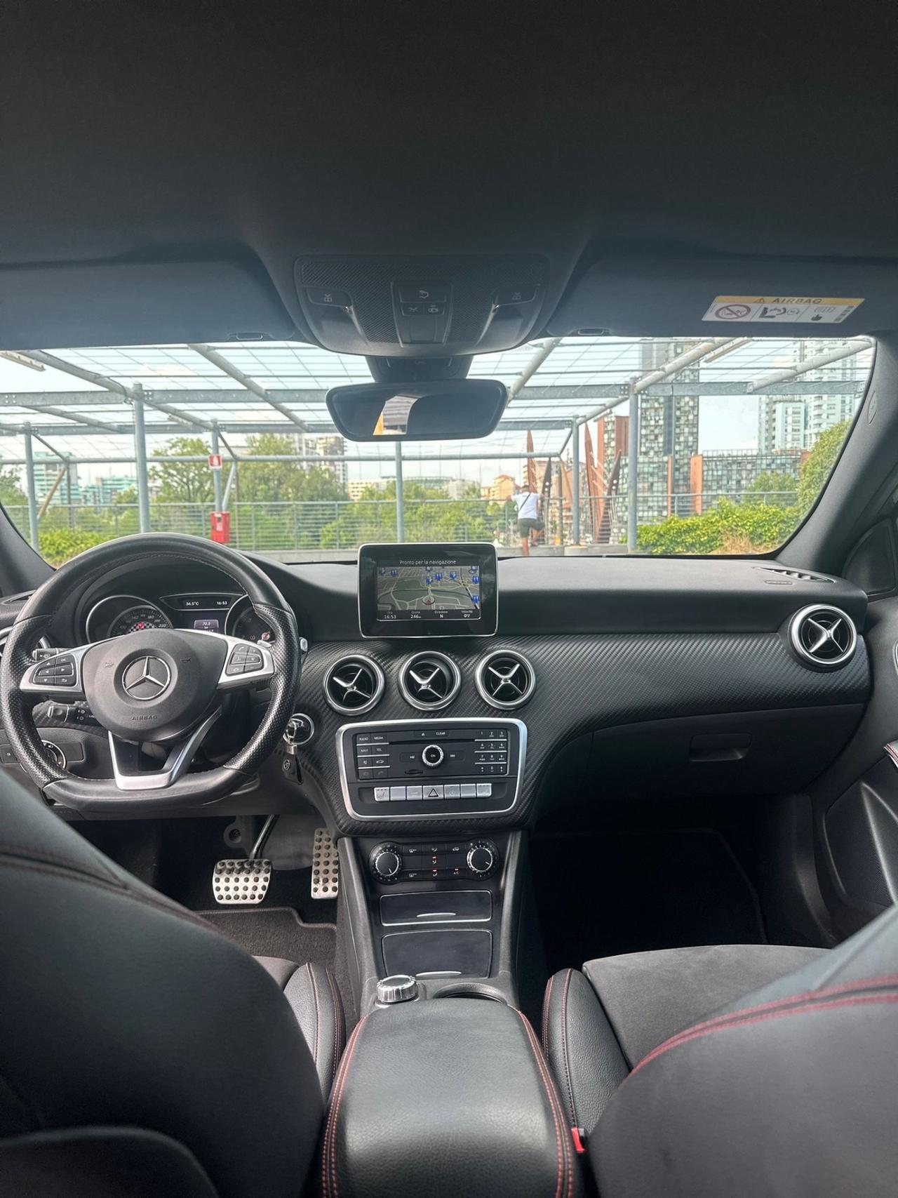 Mercedes-benz A 180 A 180 d Automatic Premium