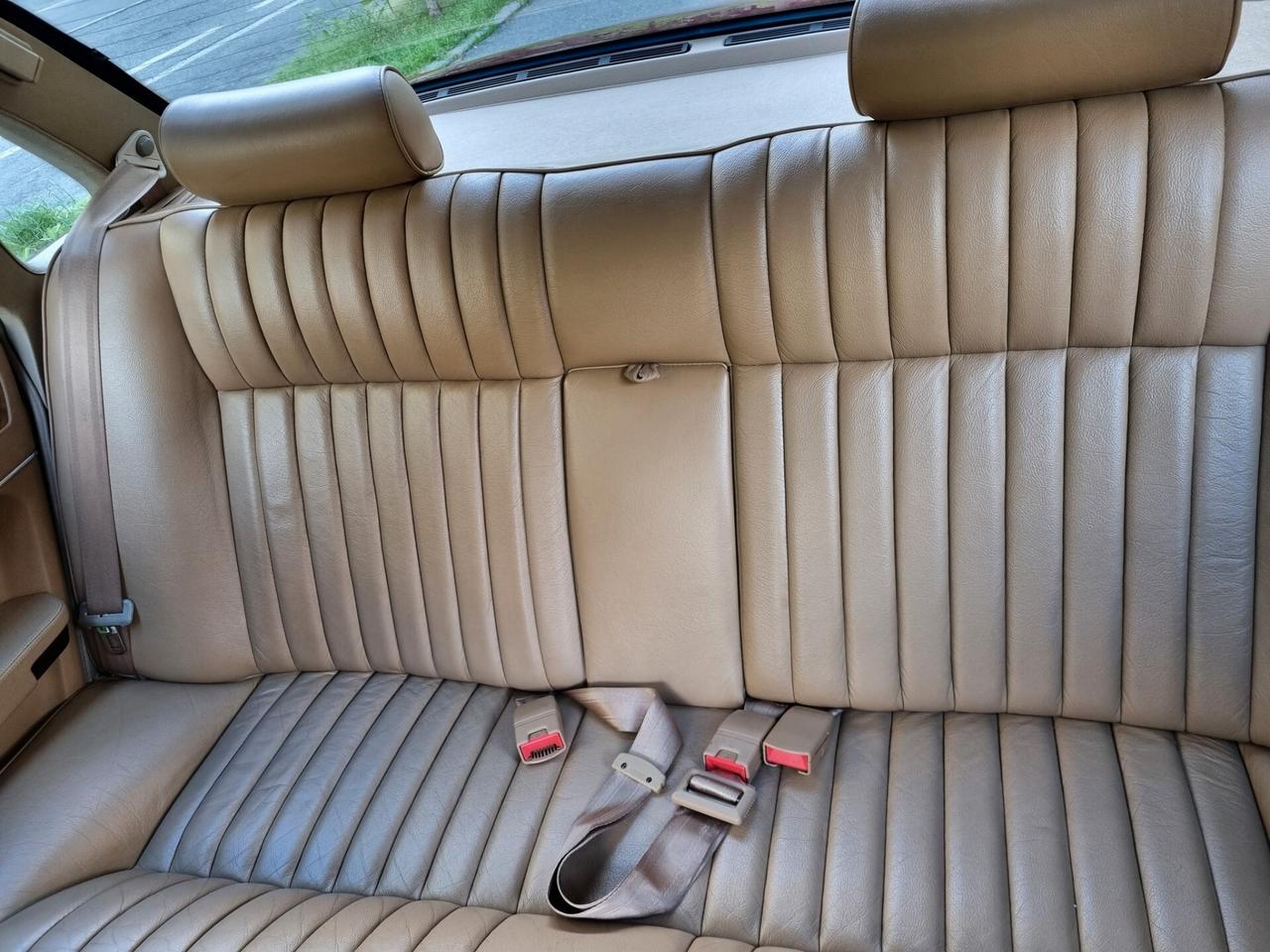 Jaguar XJ40 Sovereign 4.0 ASI ORO