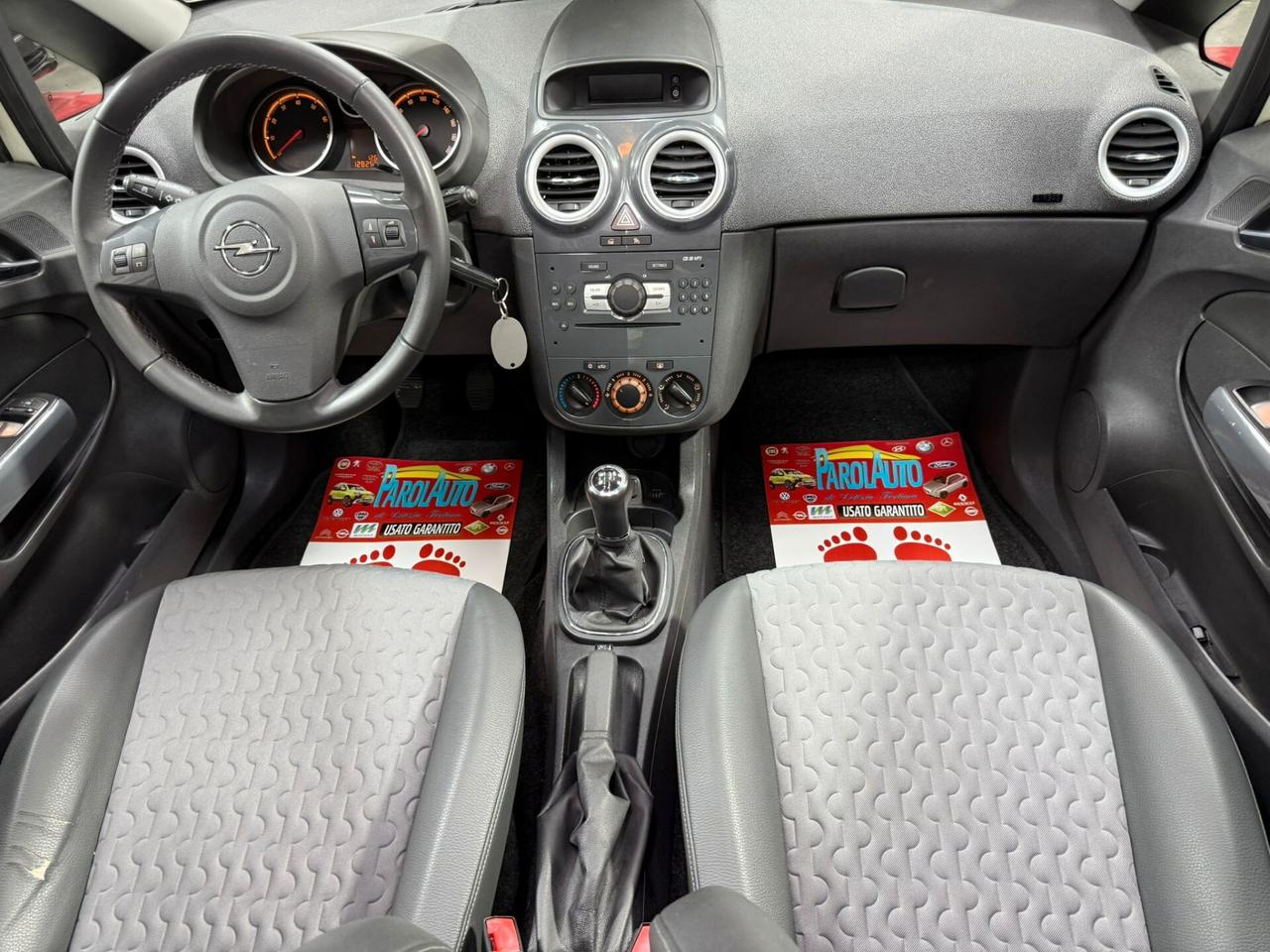 Opel Corsa 1.2 86cv Cosmo - 2011