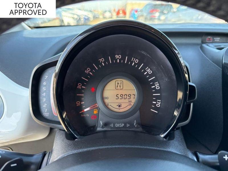 Toyota Aygo 1.0 X-PLAY 5P M-MT