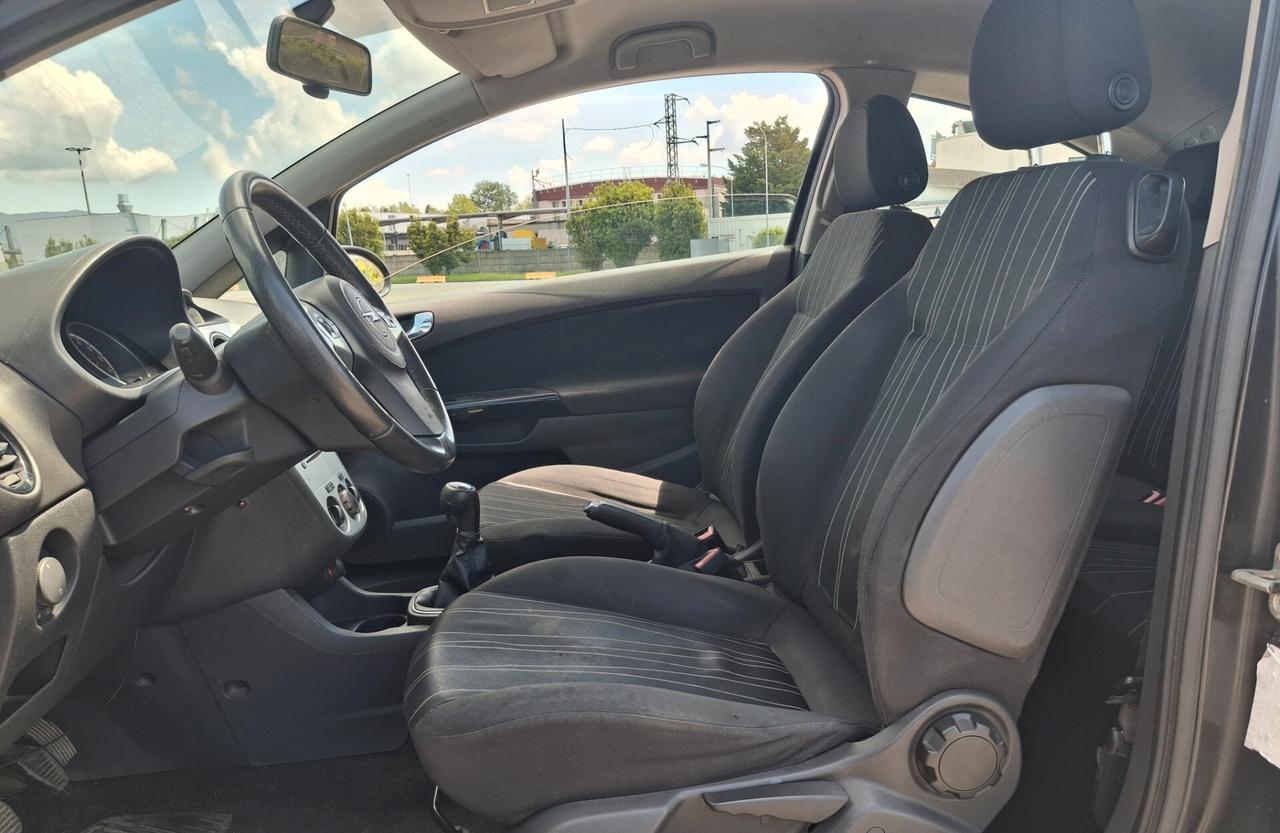 OPEL CORSA 1.2 Benzina Sport-OK NEOPATENTATI-