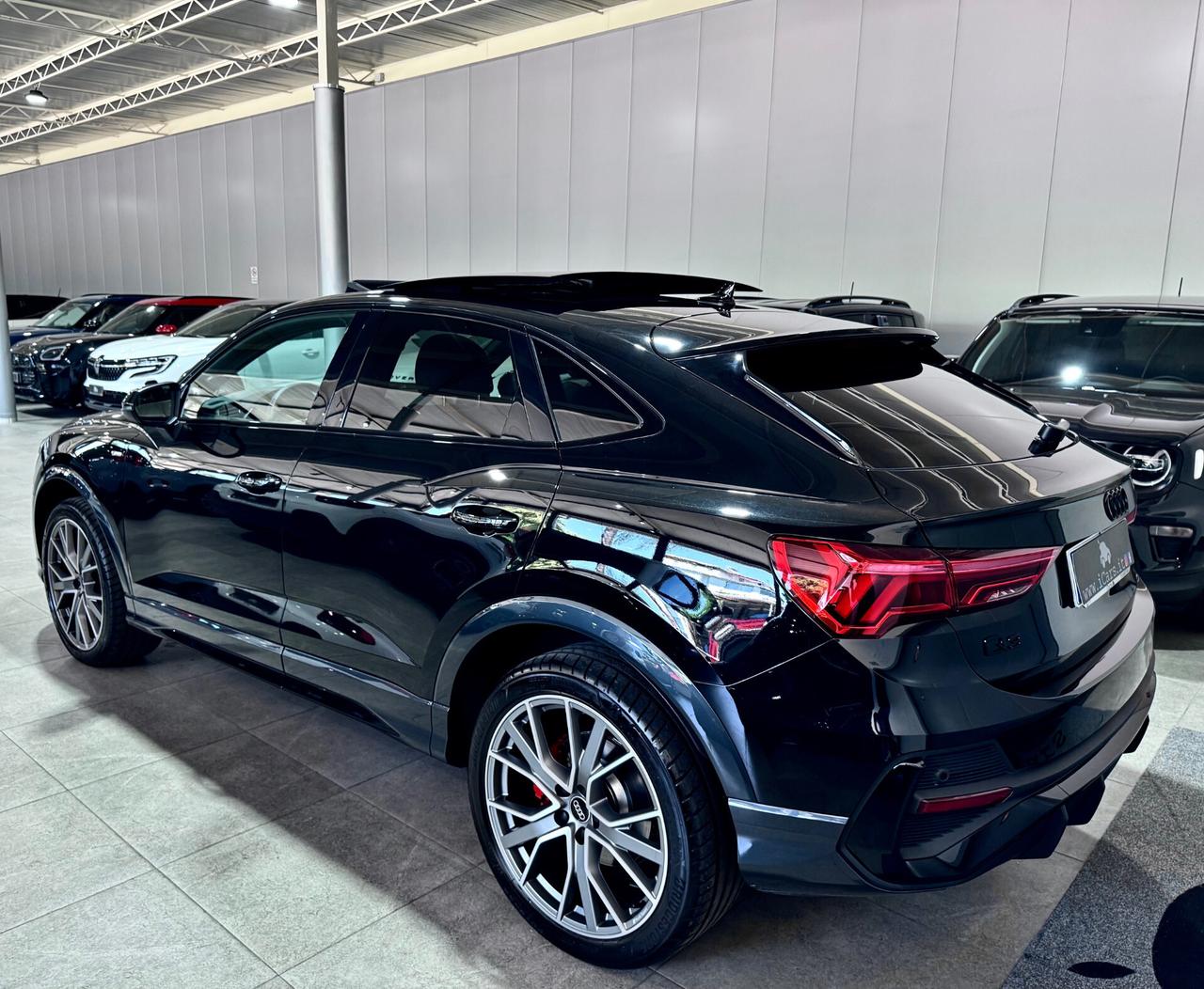 Audi Q3 40 2.0 TDI 193CV Quattro S-Line Identity Black