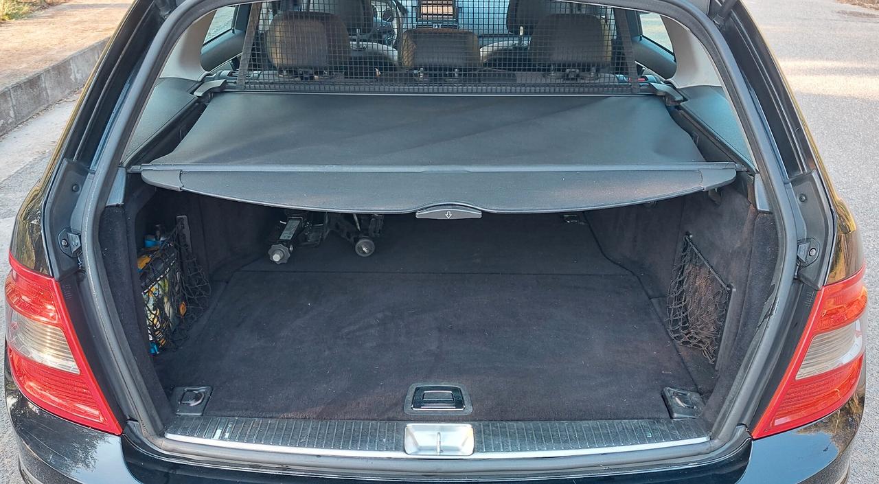 Mercedes-benz C 220 CDI S.W. BlueEFFICIENCY Avantgarde