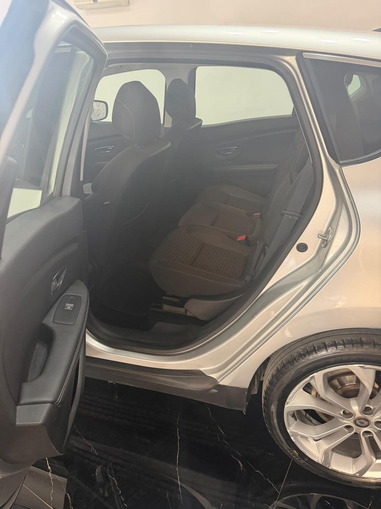 Renault Scenic Scénic dCi 8V 110 CV Energy Bose