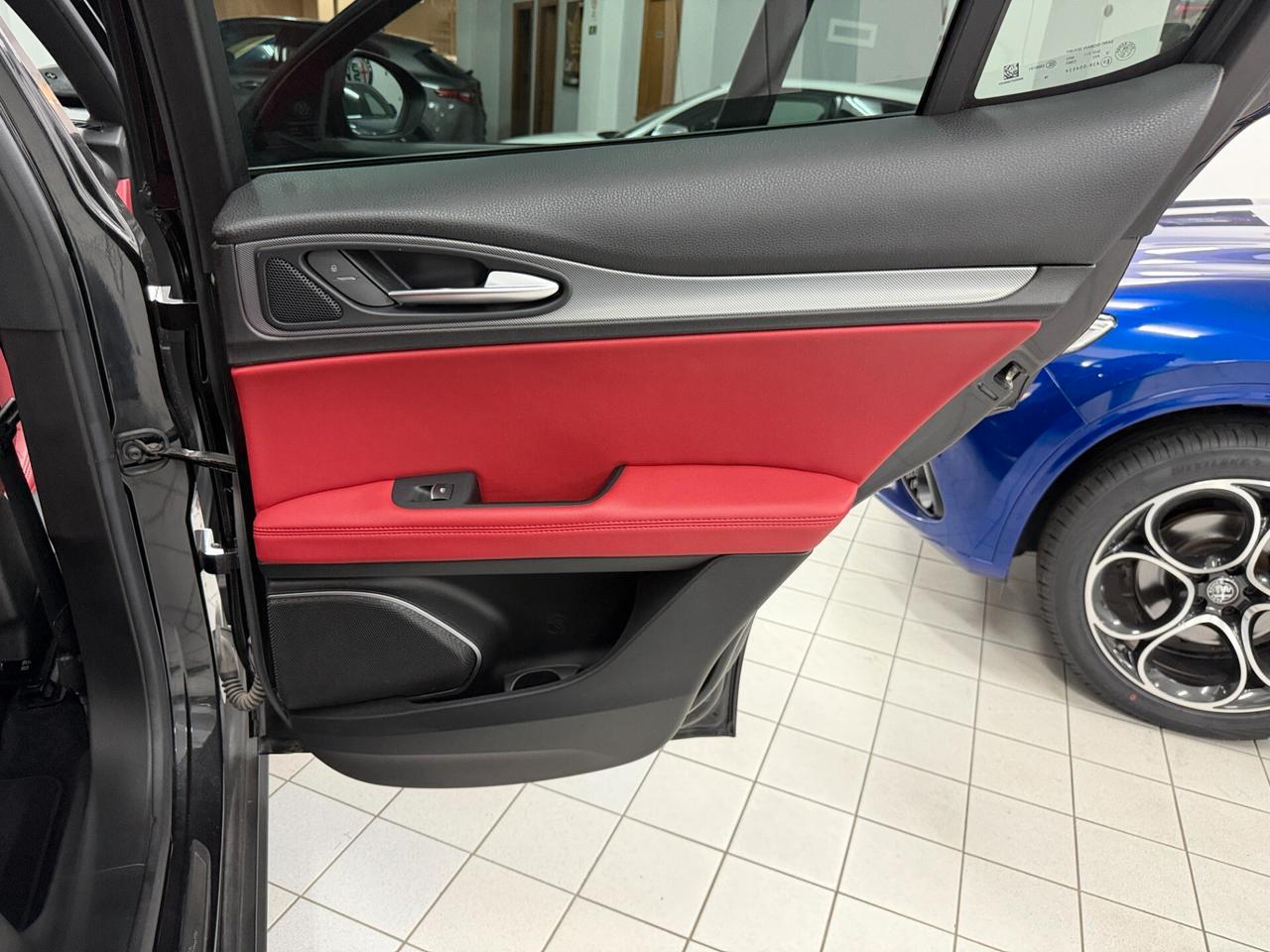 Alfa Romeo Stelvio 2.2 TD 210 CV B-TECH SEDILI VELOCE SPORTIVI AT8 Q4 RETROCAMERA PINZE ROSSO PADDLE UNICO PROPRIETARIO