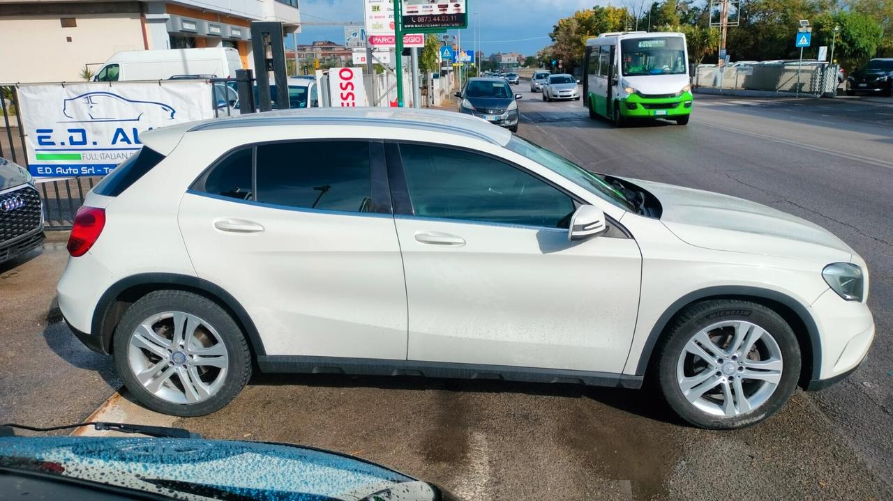 Mercedes-benz GLA 200 CDI Automatic 4Matic Premium