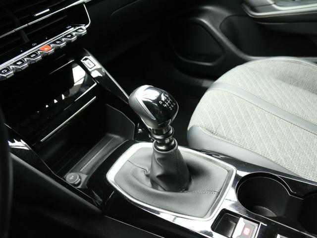 PEUGEOT 2008 PureTech 100CV S&S Allure