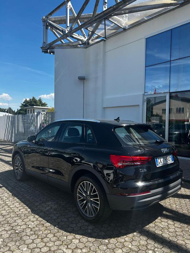 AUDI Q3 35 TDI S tronic Business