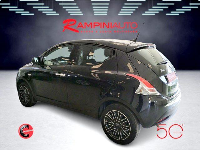 LANCIA Ypsilon 1.0 FireFly Hybrid Km 35.000 Iva Esposta