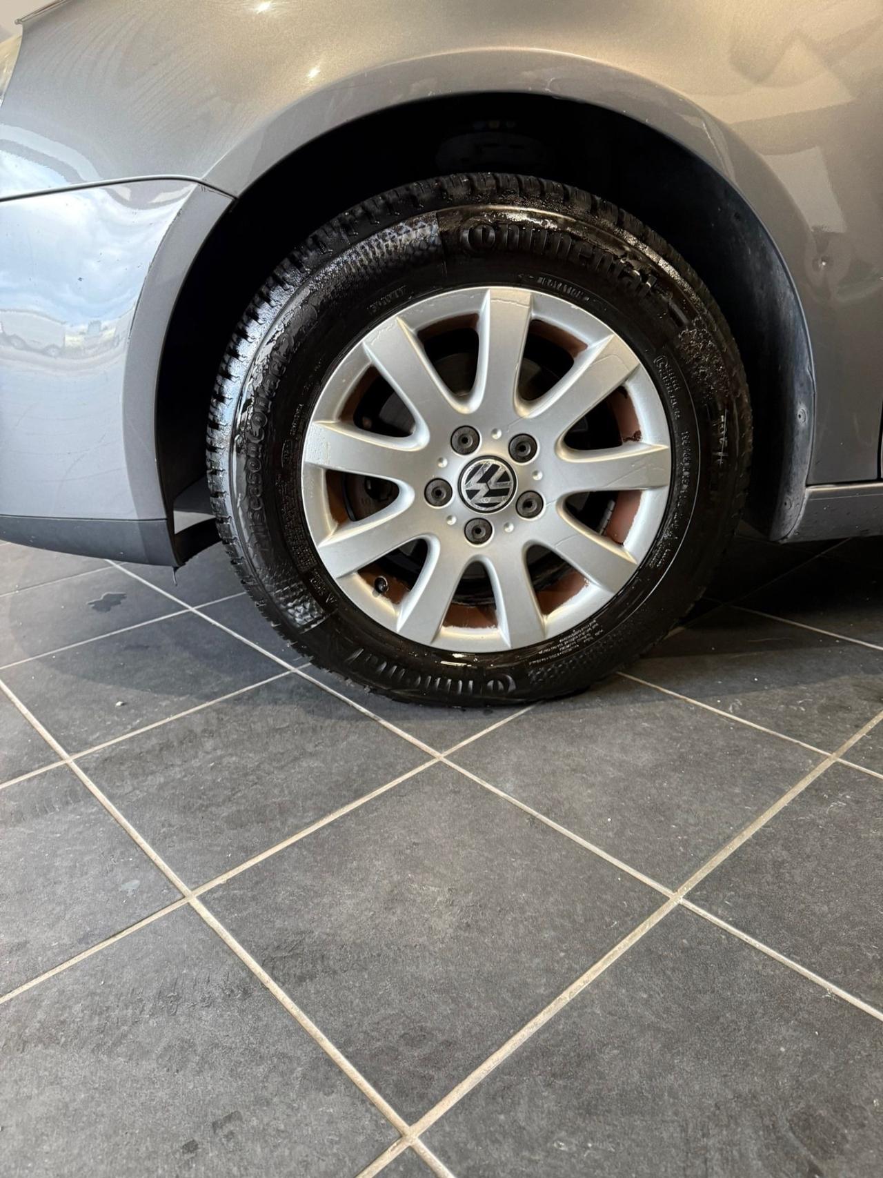 Volkswagen Golf 1.6 -BENZINA-GPL -NEOPATENTATI