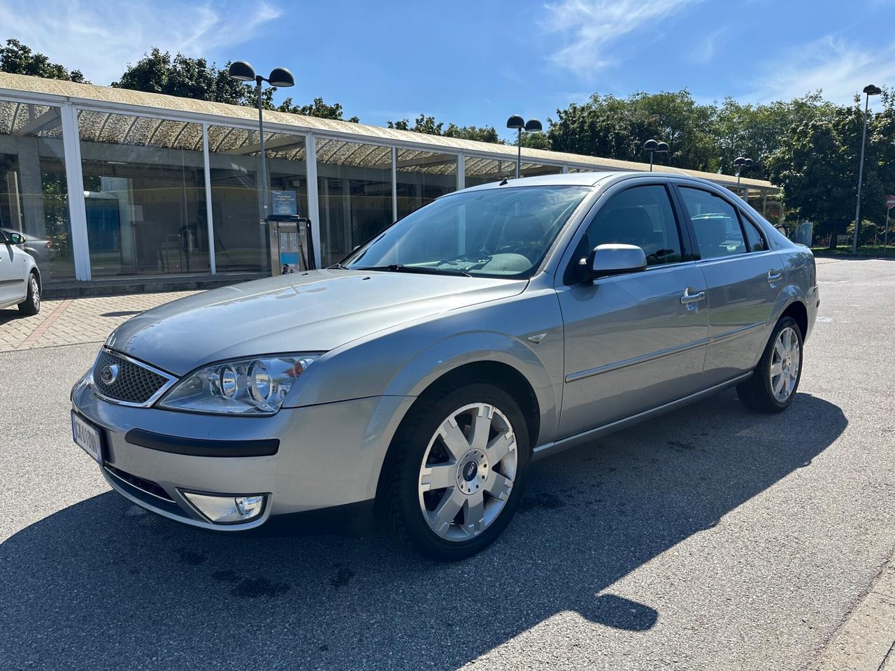 Ford Mondeo 2.0 16V TDCi LEGGI BENE