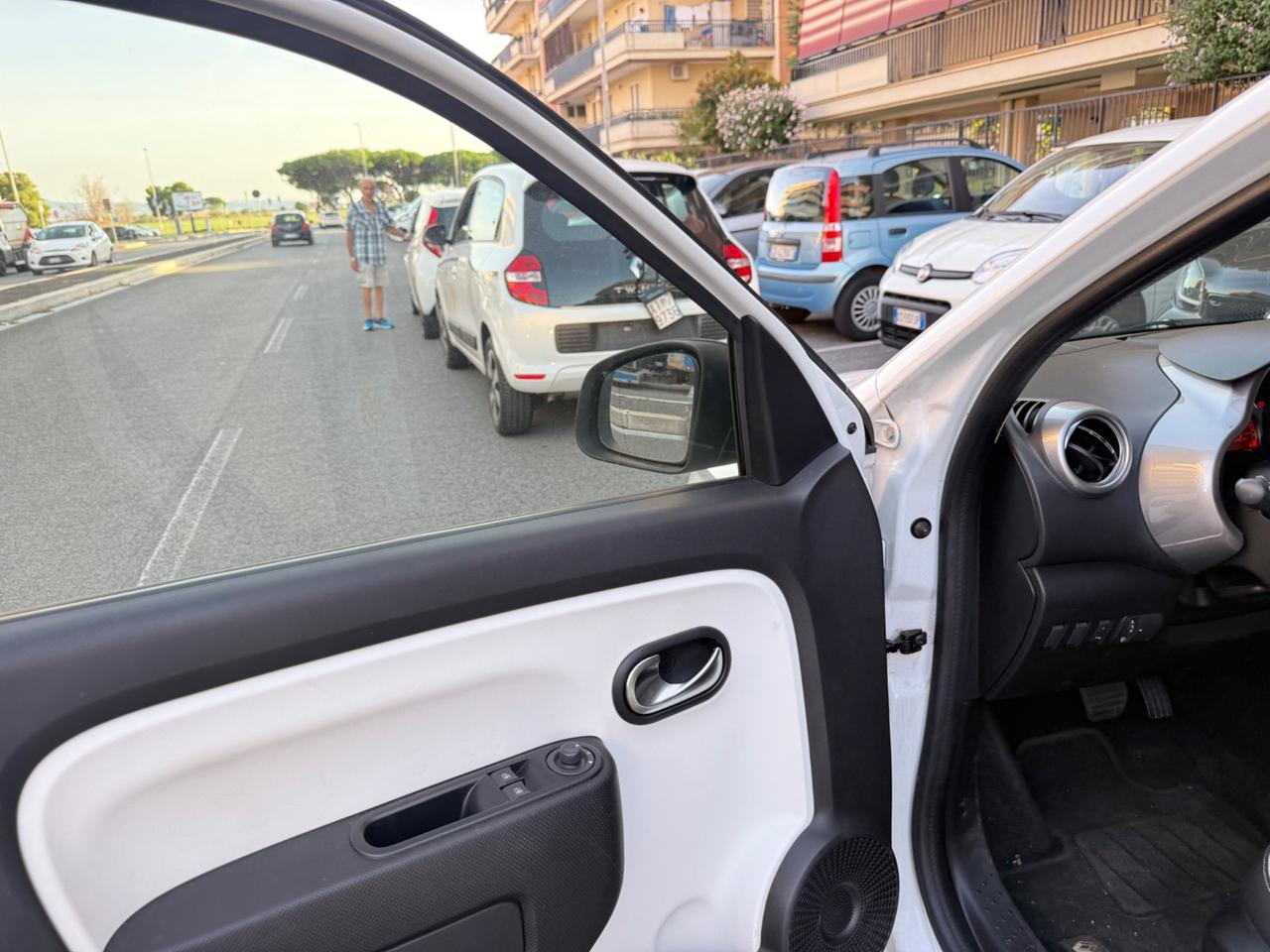 Renault Twingo LIMITEED C.AUTOMATICO PDC BLUETOOTH CERCHI 16