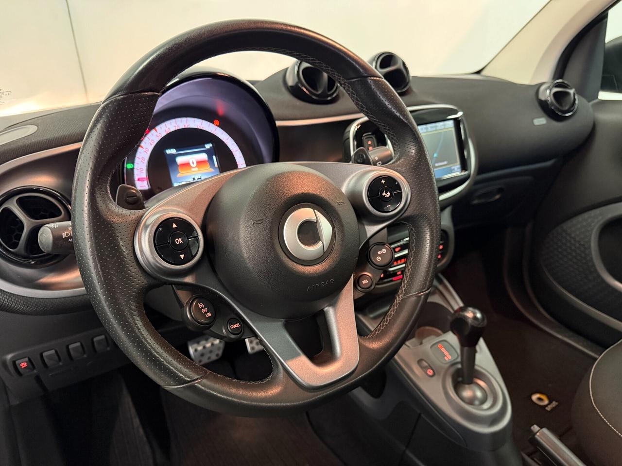 smart forTwo 1.0 Brabus Style 71cv Twinamic