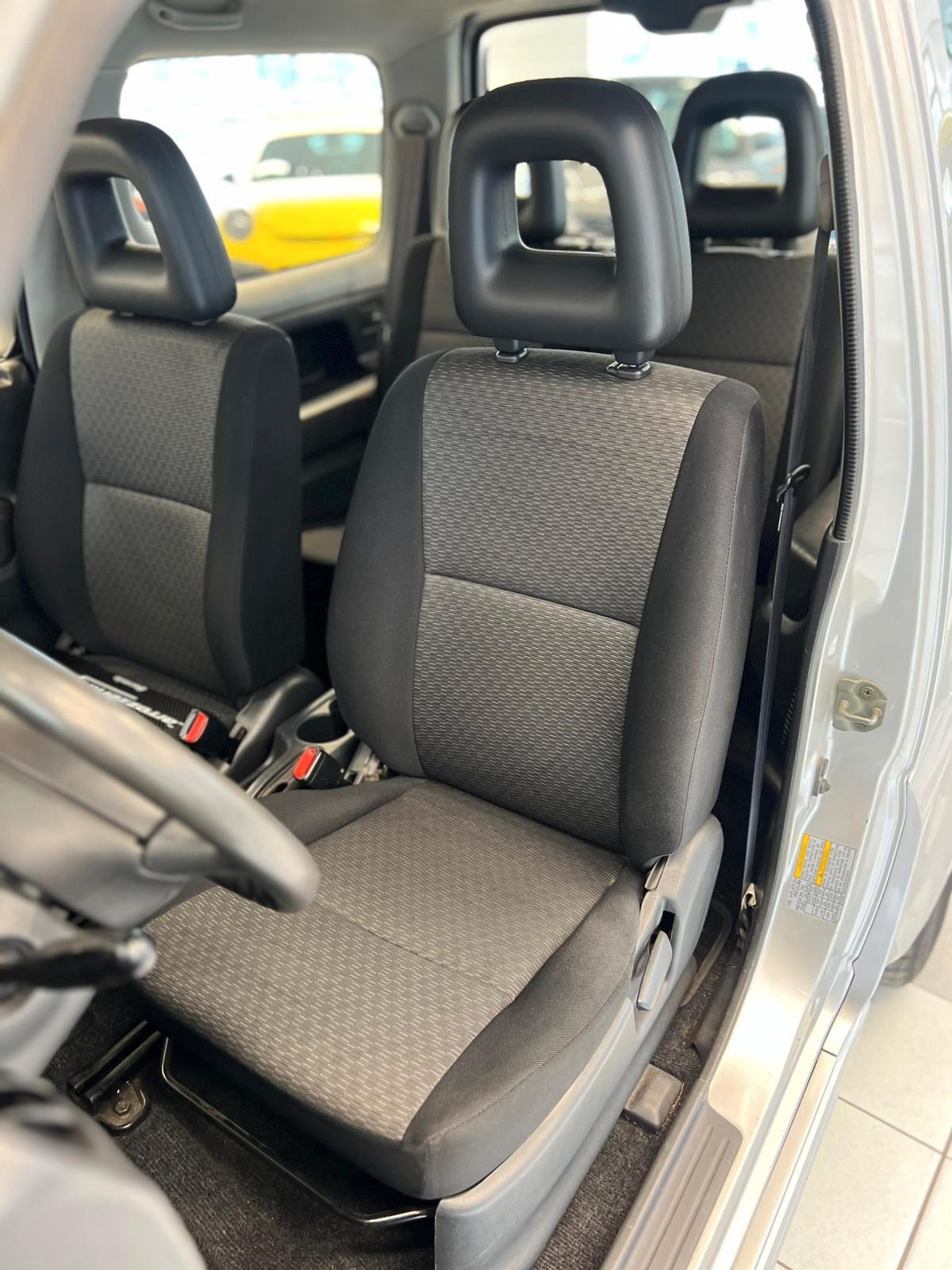 Suzuki Jimny 1.3i 16V cat 4WD JLX