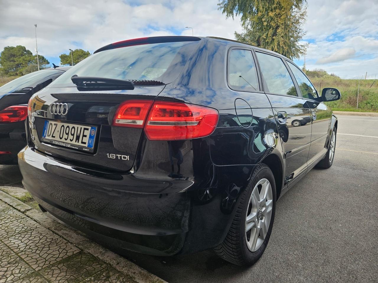 Audi A3 SPB 1.6 TDI 90 CV Attraction
