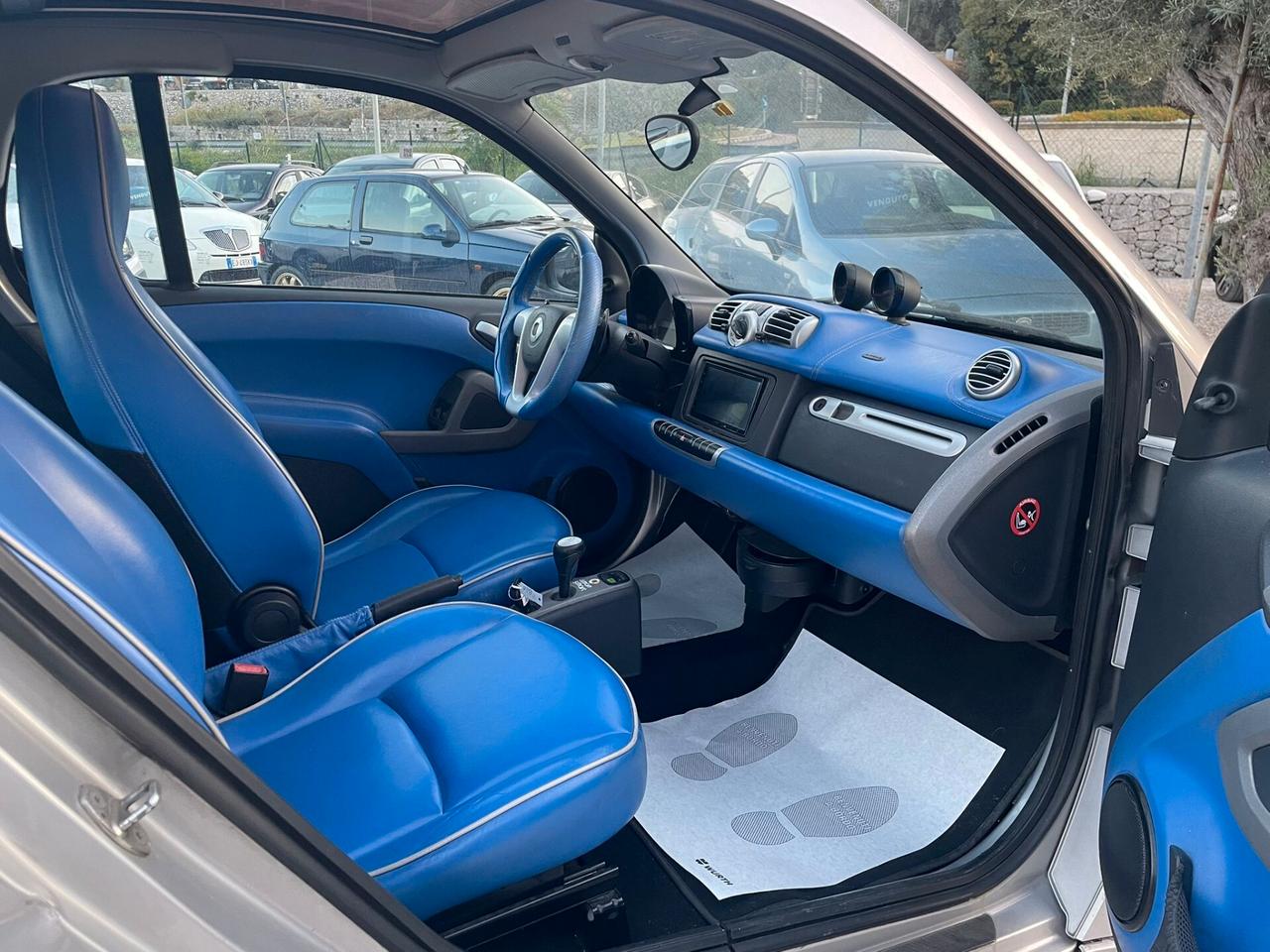 SMART FORTWO 1.0 MHD - 2013
