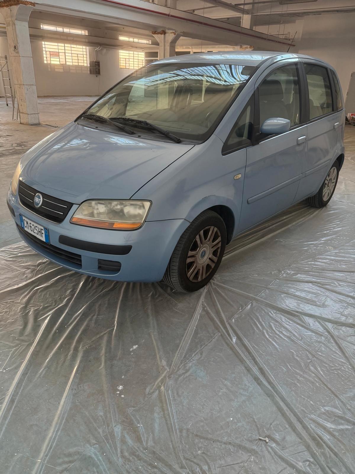 Fiat Idea 1.4 16V Emotion