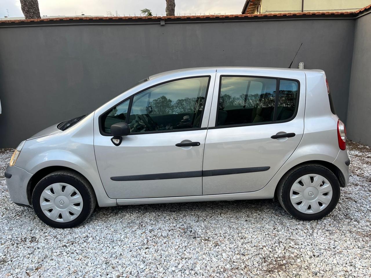 Renault Modus 1.2 16V Dynamique 75Cv