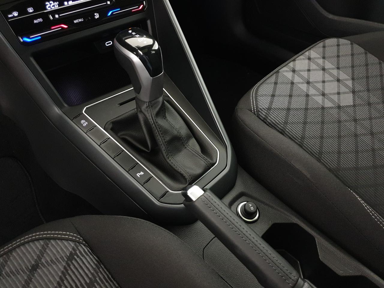 Volkswagen Taigo 1.5 tsi r-line 150cv dsg