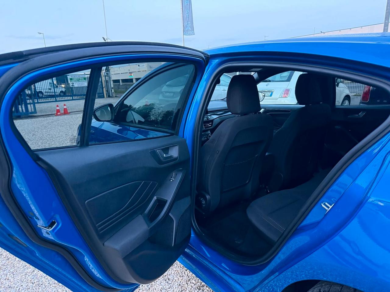 Ford Focus 1.0 EcoBoost Hybrid 125 CV 5p. ST-Line