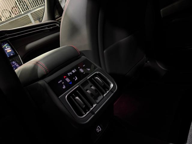 MASERATI Grecale V6 530 CV TROFEO UNICOPRO GARANZIA IVA ESPOSTA