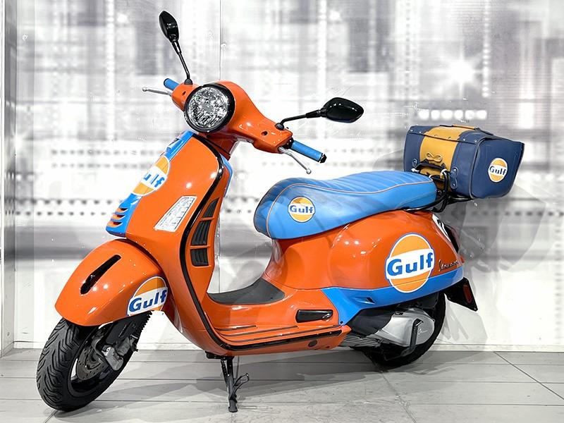 Piaggio Vespa GTS 300 Supersport HPE