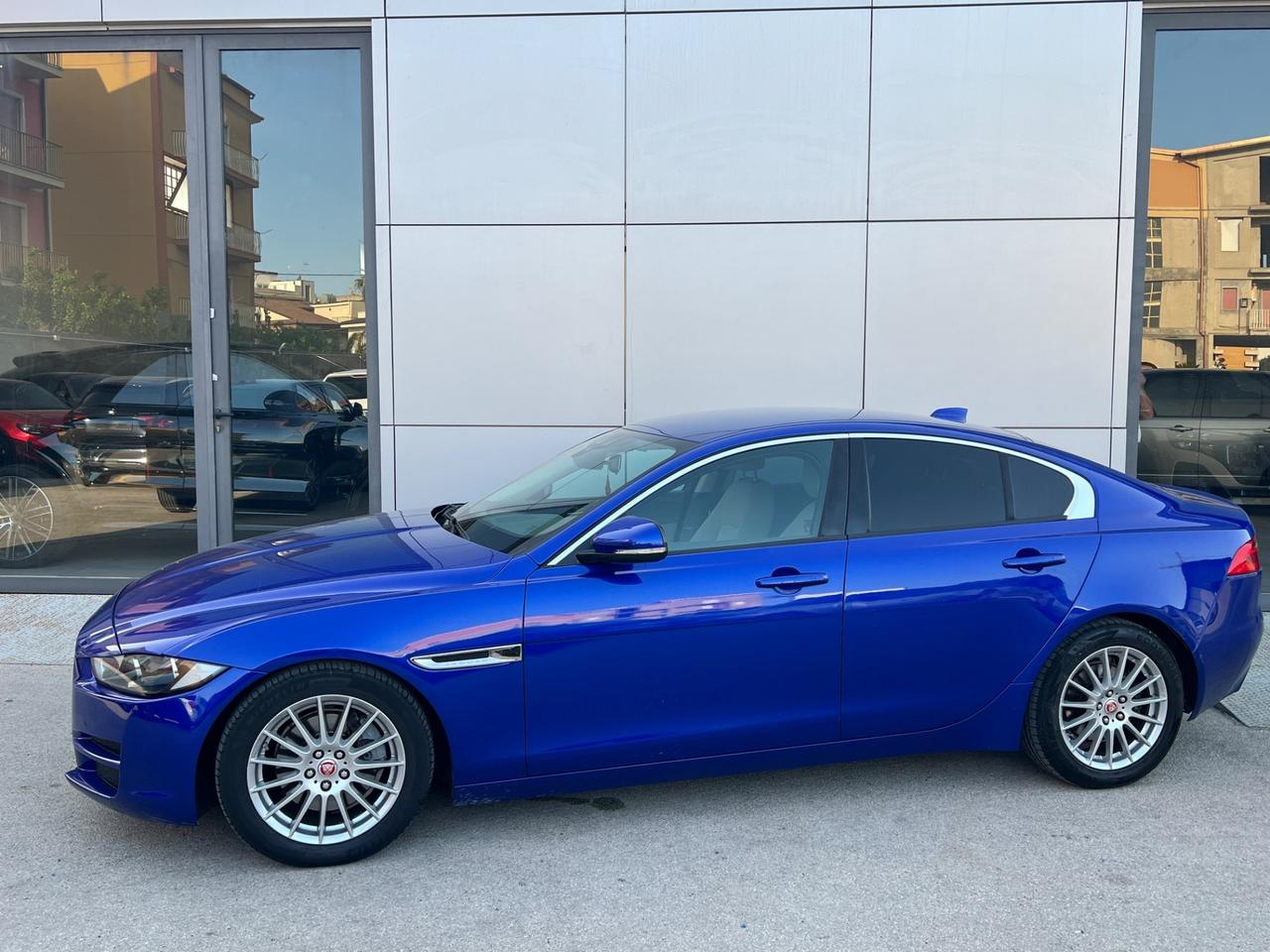 Jaguar XE 2.0d i4 Prestige 163cv auto