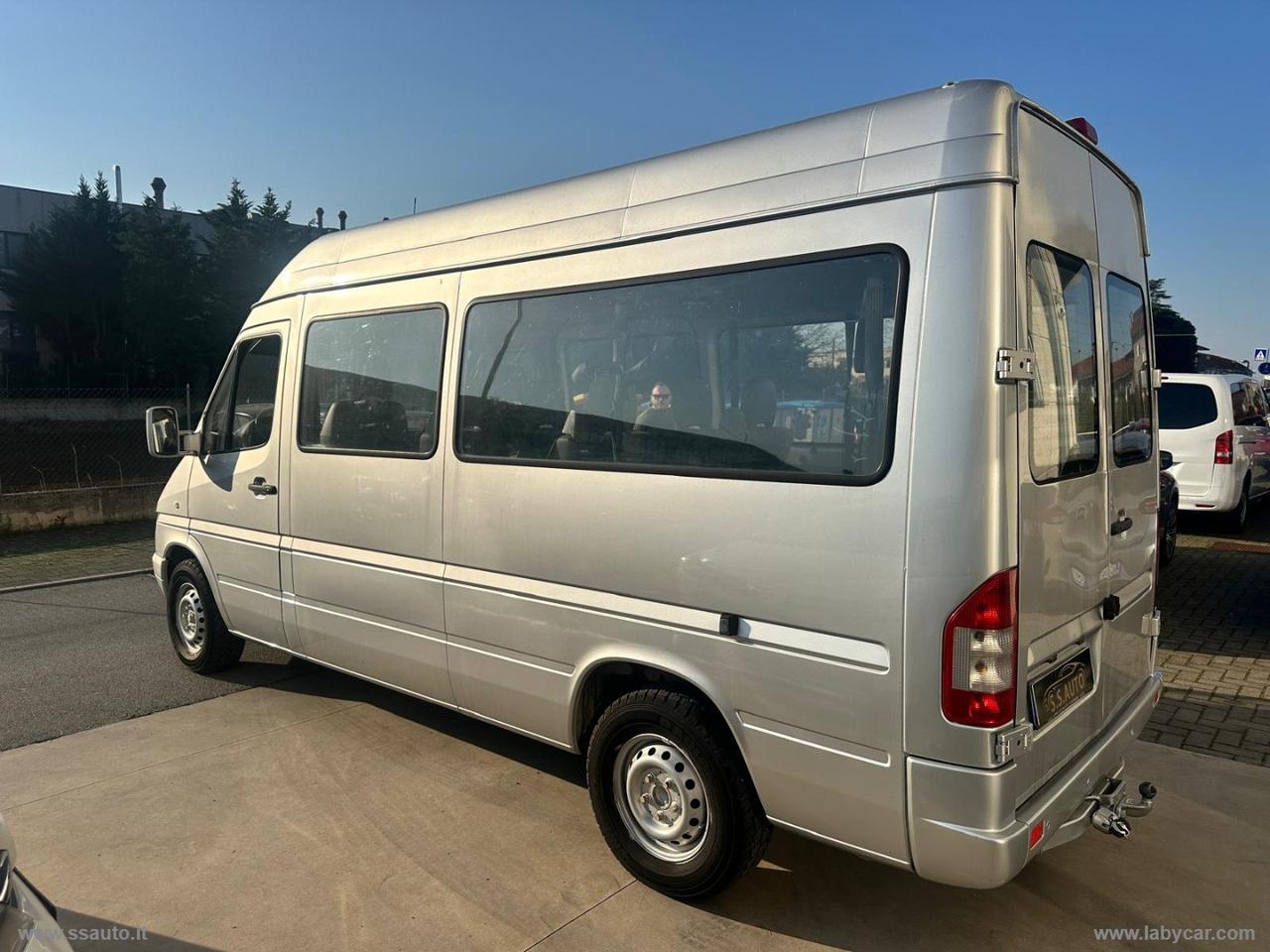 Sprinter K35/28 208 CDI Kombi