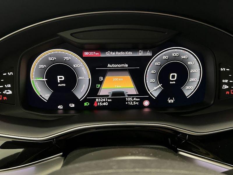 Audi Q8 Q8 55 TFSI quattro tiptronic Sport PHEV