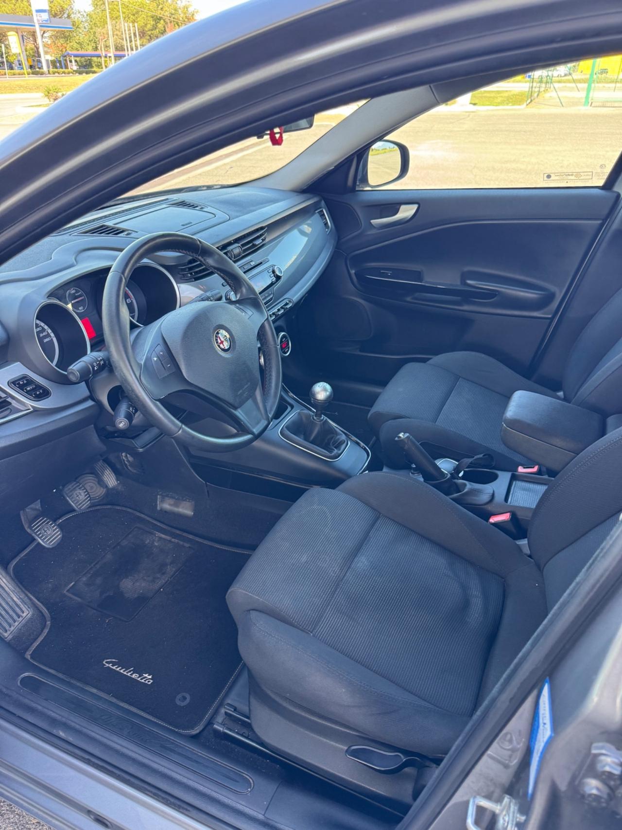 Alfa Romeo Giulietta 1.6 JTDm-2 105 CV Distinctive