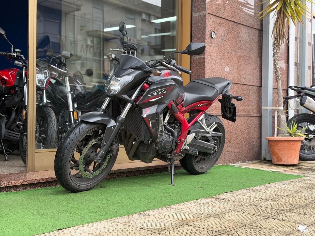 Honda CB 650 F tua a soli 48€