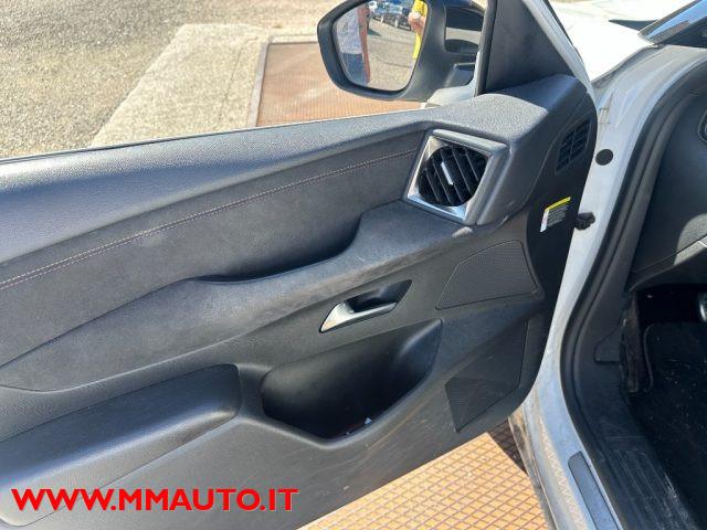 DS AUTOMOBILES DS 3 Crossback BlueHDi 130 aut. Performance Line NAVIG!!!!