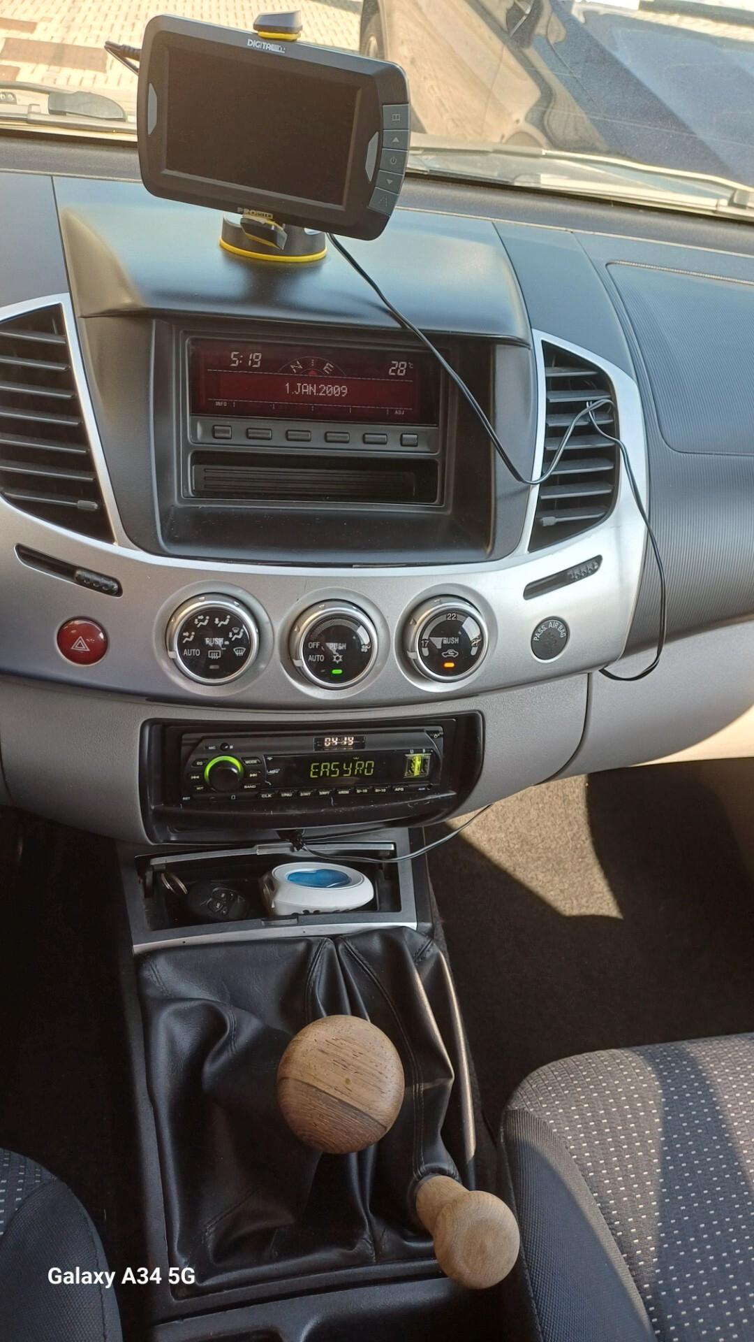 Mitsubishi L200 2.5 DI-D/136CV Double Cab Invite