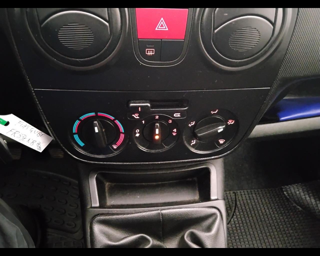 FIAT Qubo 2017 - Qubo 1.4 8v Easy 77cv