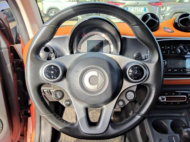 SMART ForTwo 1.0cc TWINAMIC PASSION 71CV CAMBIO AL VOLANTE