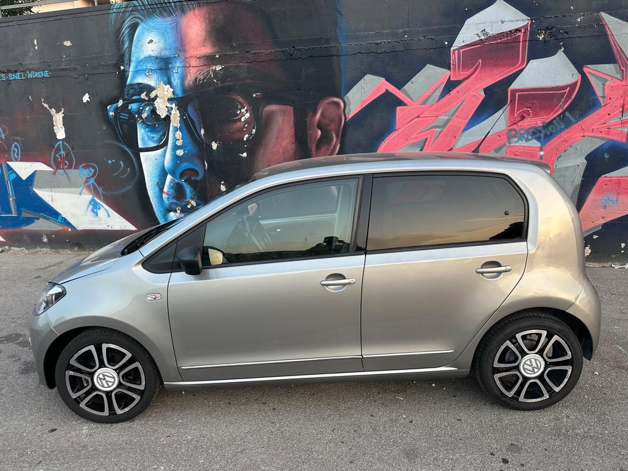 Volkswagen up! 1.0 75 CV 5p. high up