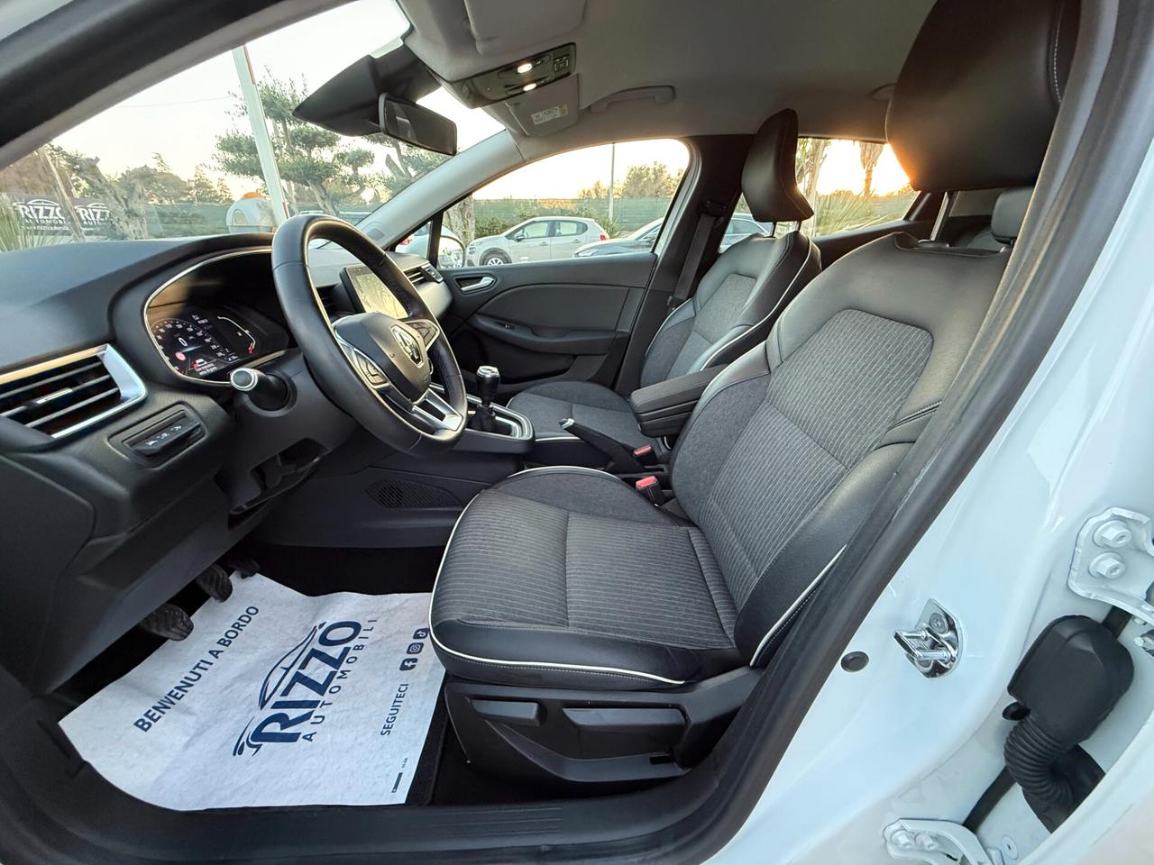 Renault Clio 1.5dCi 85CV Intens Full Led Navi Camera 12/2020