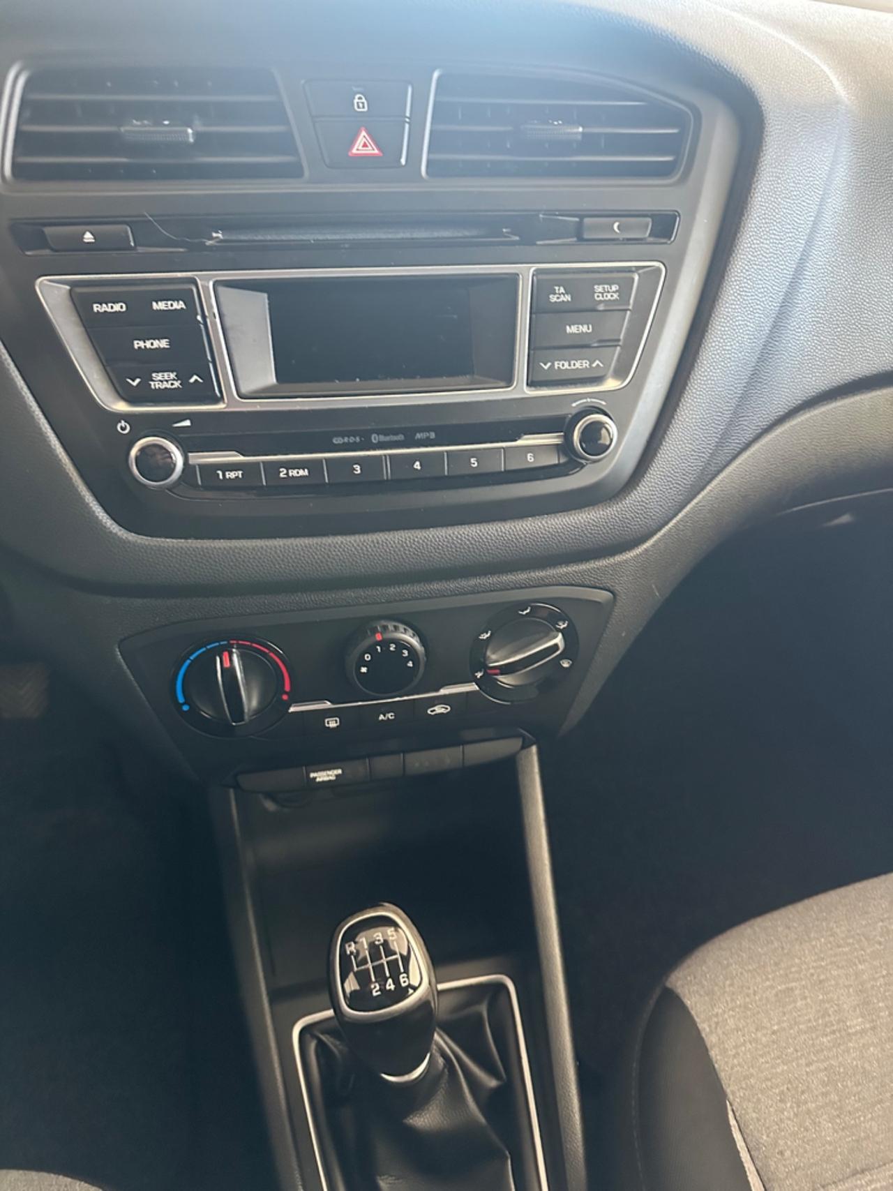 Hyundai i20 1.1 CRDi 12V 5 porte Comfort