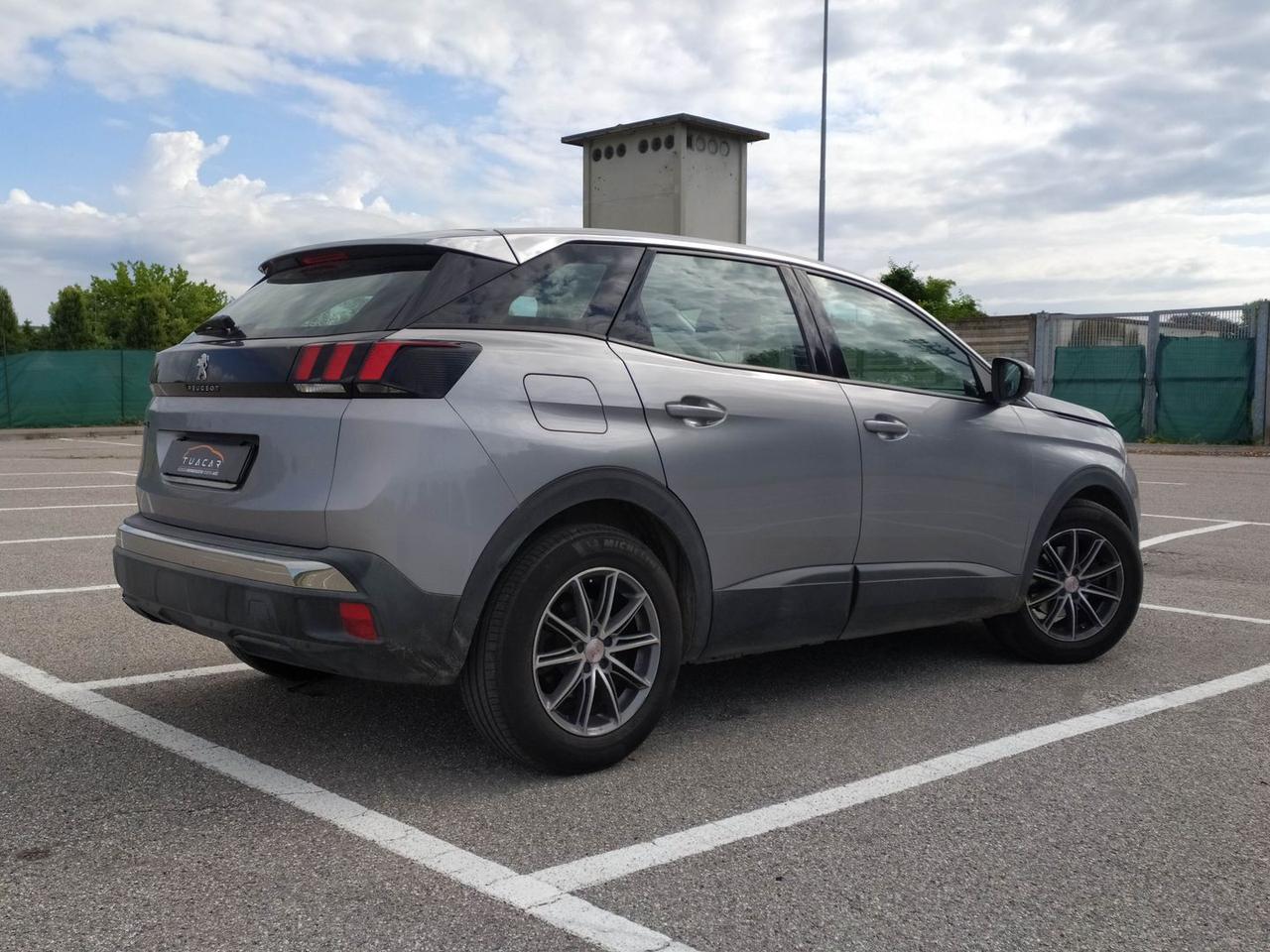 Peugeot 3008 Active 1.5 Blue HDI 130