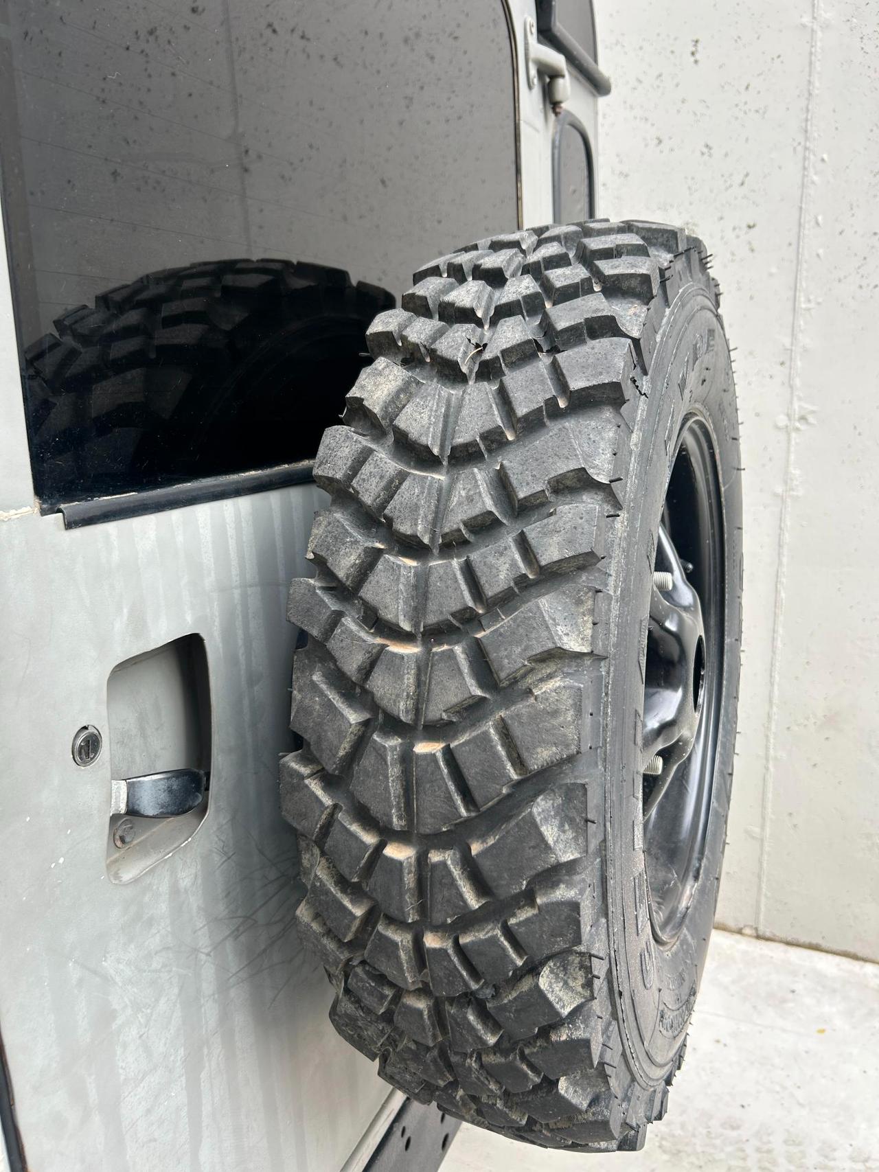 LAND ROVER 90 2.5 TDI 90 TDI AUTOCARRO 3 POSTI