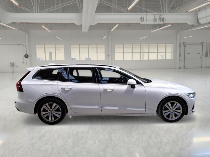 VOLVO V60 B4 D autom. Momentum Business WAGON