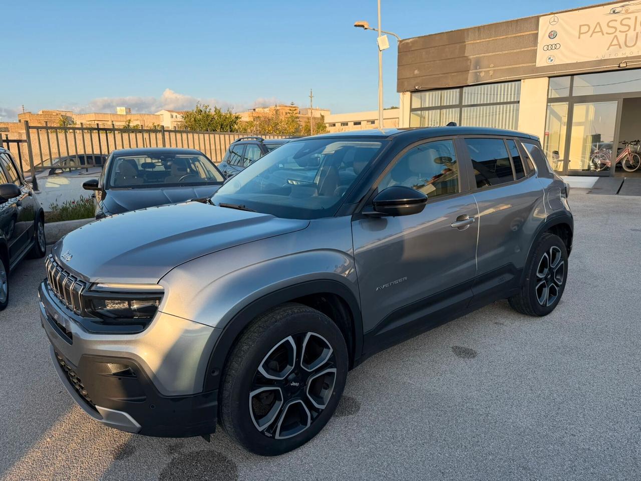 Jeep Avenger 1.2 Turbo 100 CV Summit